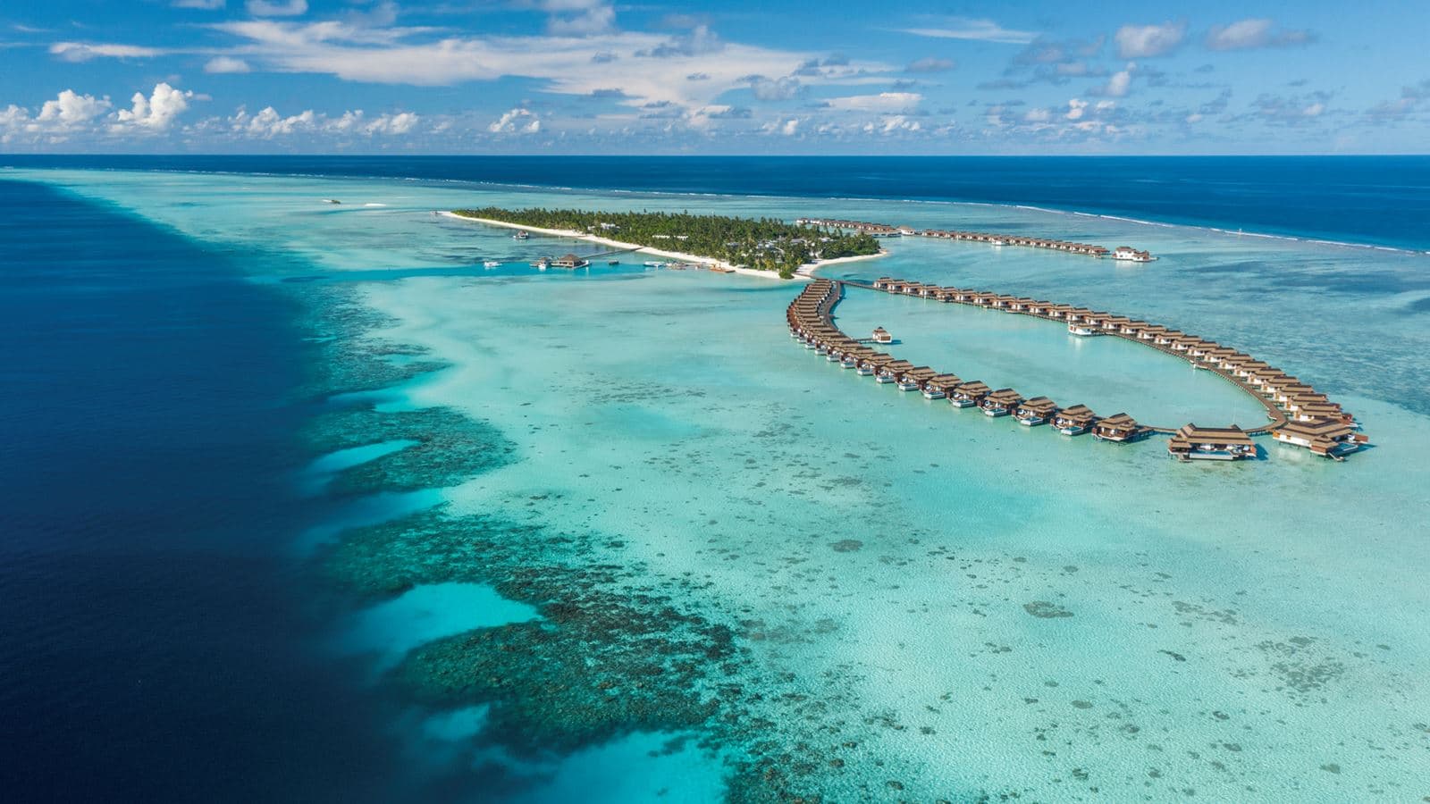 rooms-ocean-pool-villa