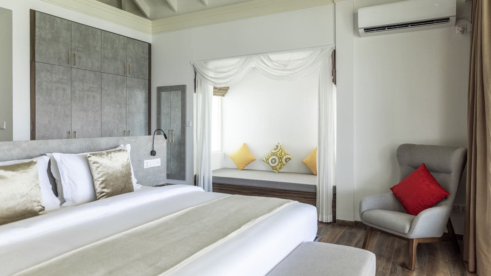 rooms-two-bedroom-beach-residence-with-pool