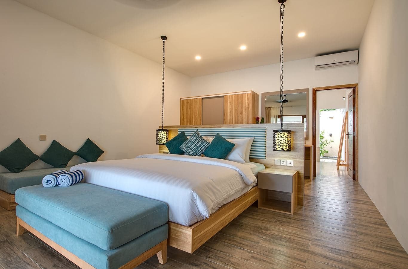 rooms-lake-view-villa