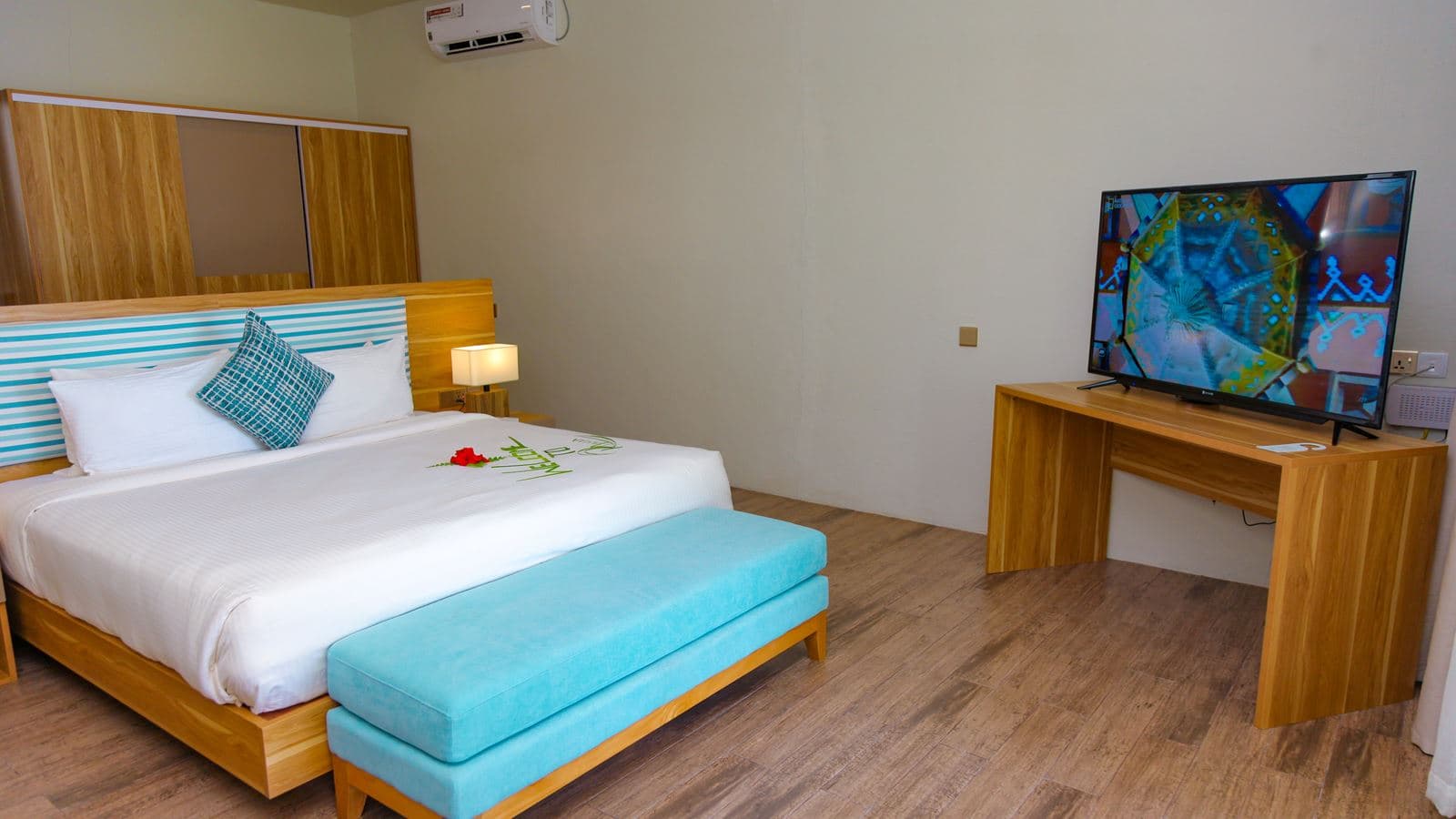 rooms-lake-view-villa