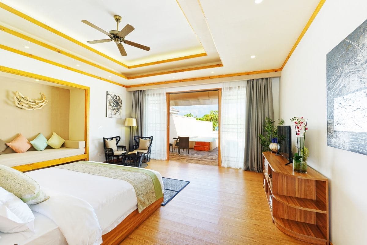 rooms-deluxe-beach-pool-villa