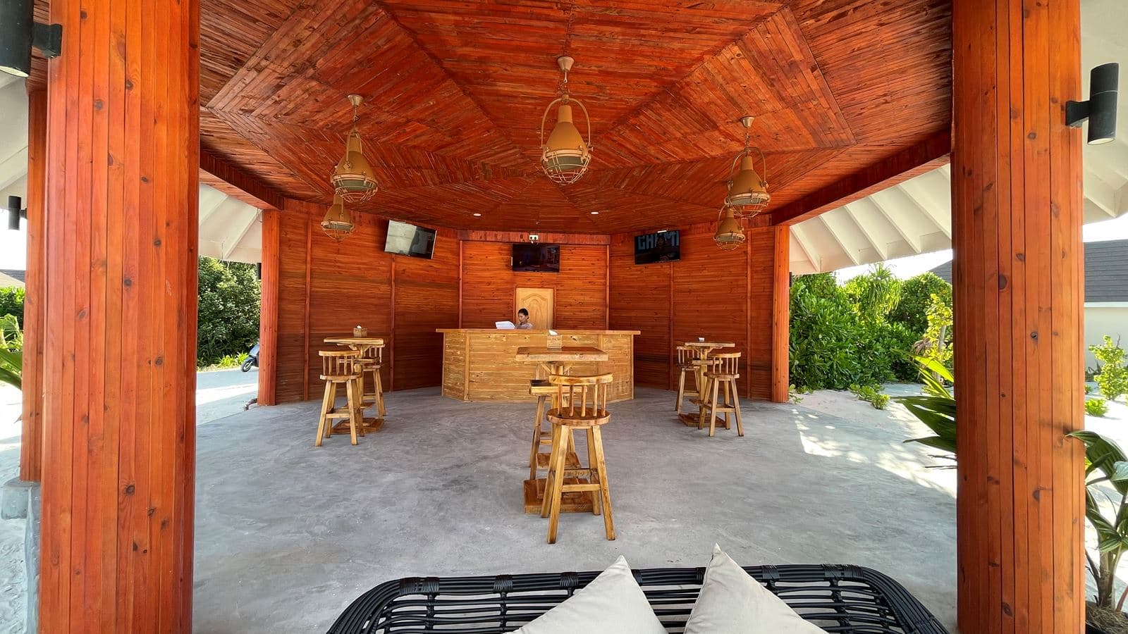 restaurants-sports-bar