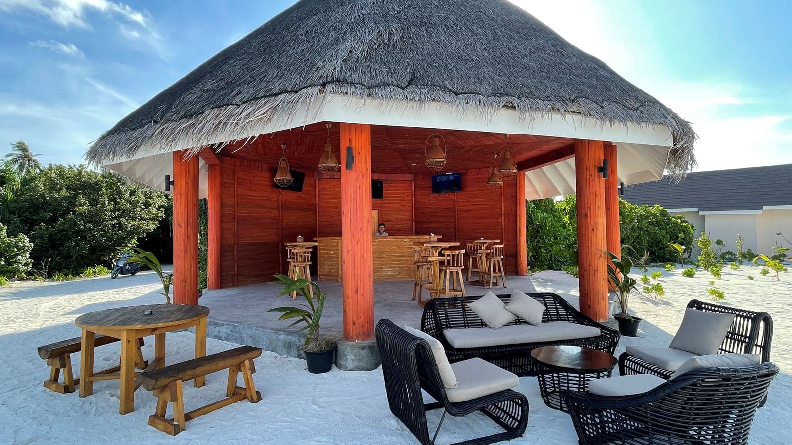 bars-beach-bar