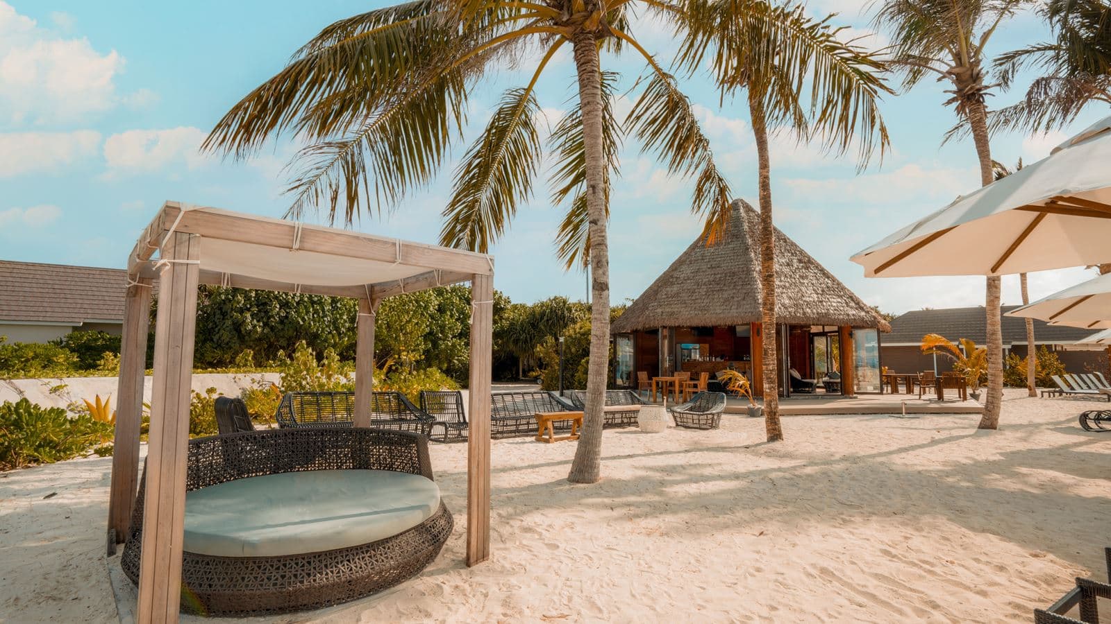 bars-beach-bar