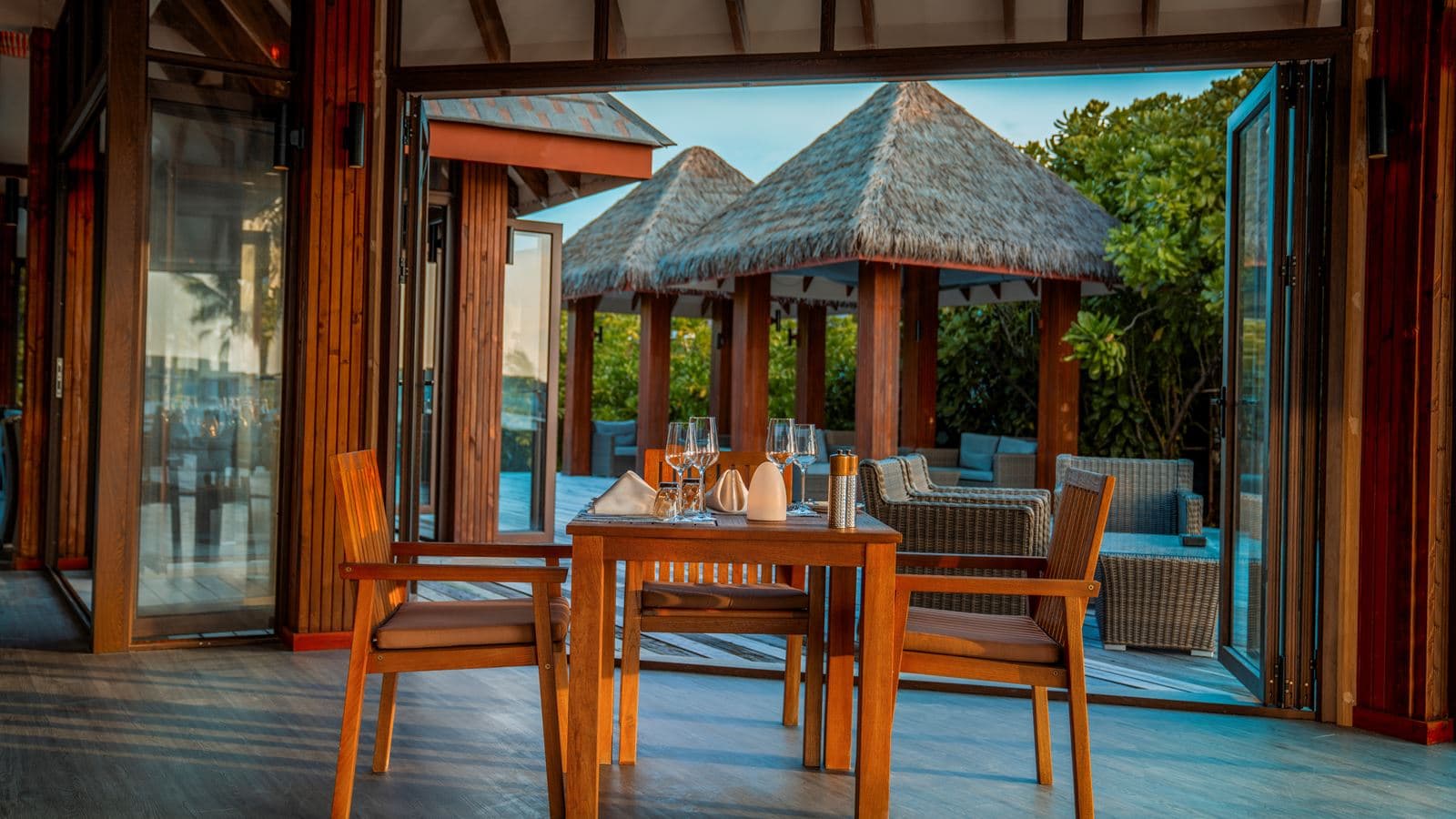 restaurants-sunset-grill