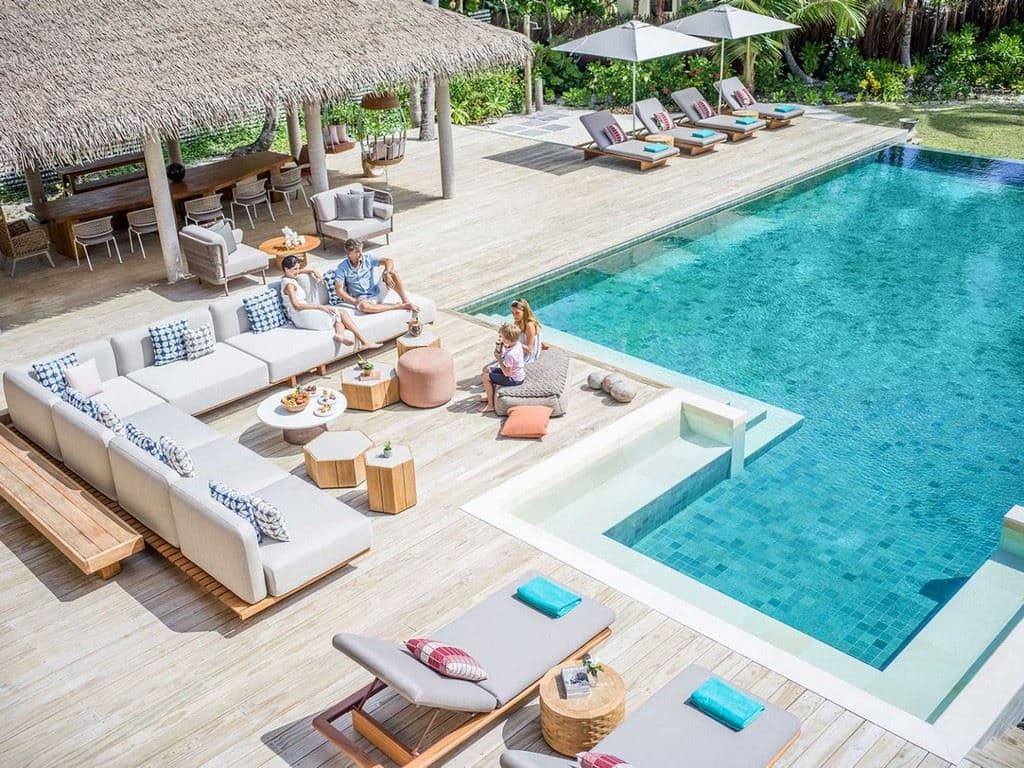 rooms-three-bedroom-royal-beachfront-residence
