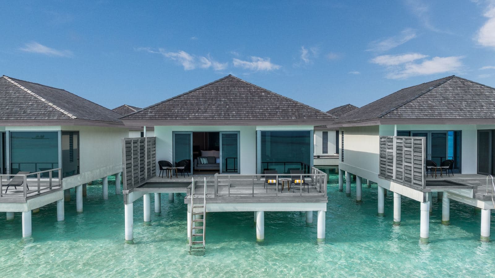 rooms-sunset-overwater-villa