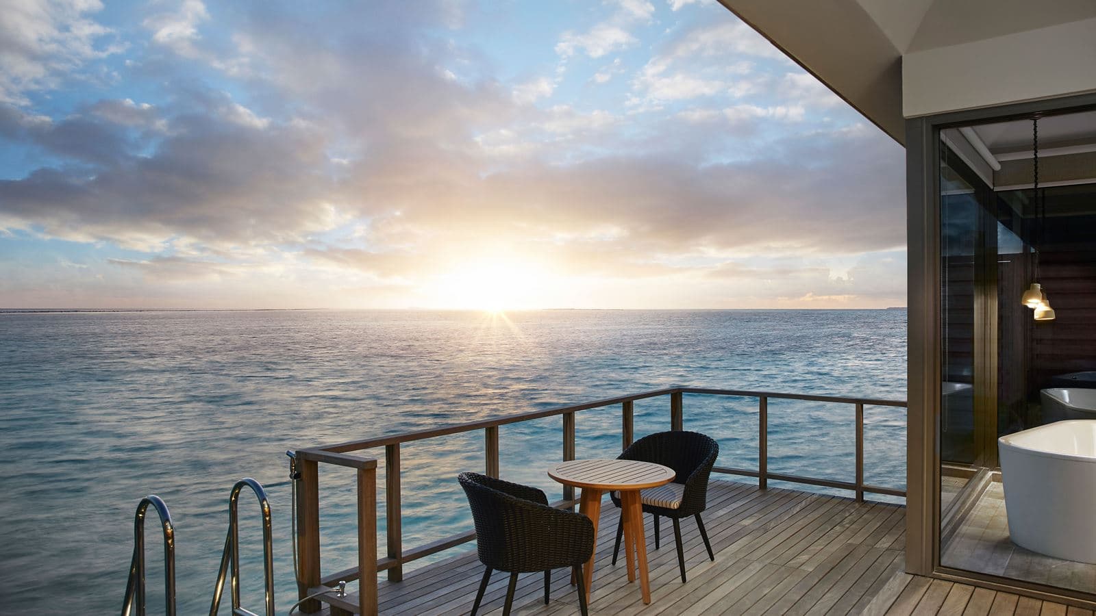 rooms-sunset-overwater-villa-with-pool