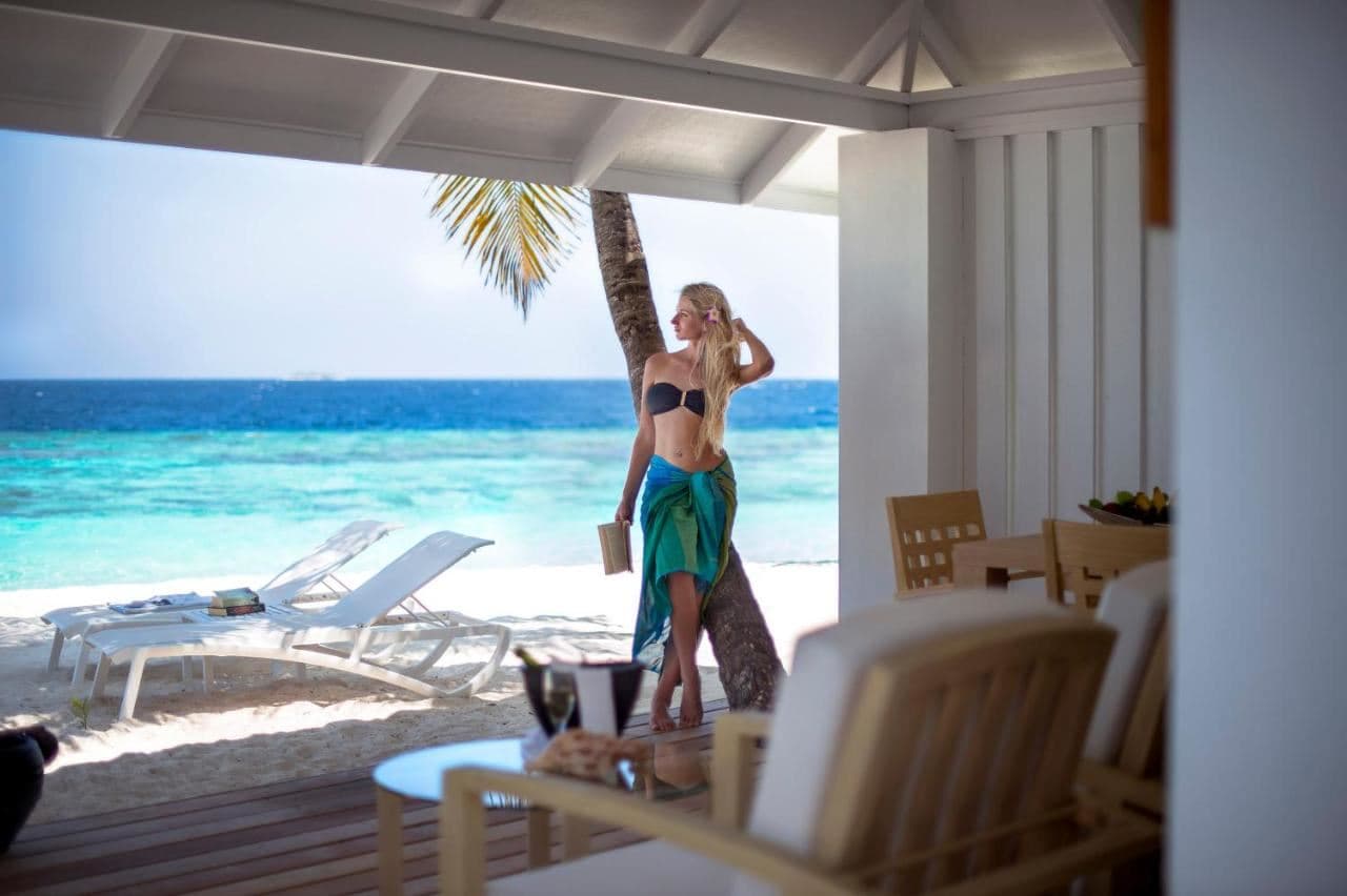 rooms-beach-front-villa