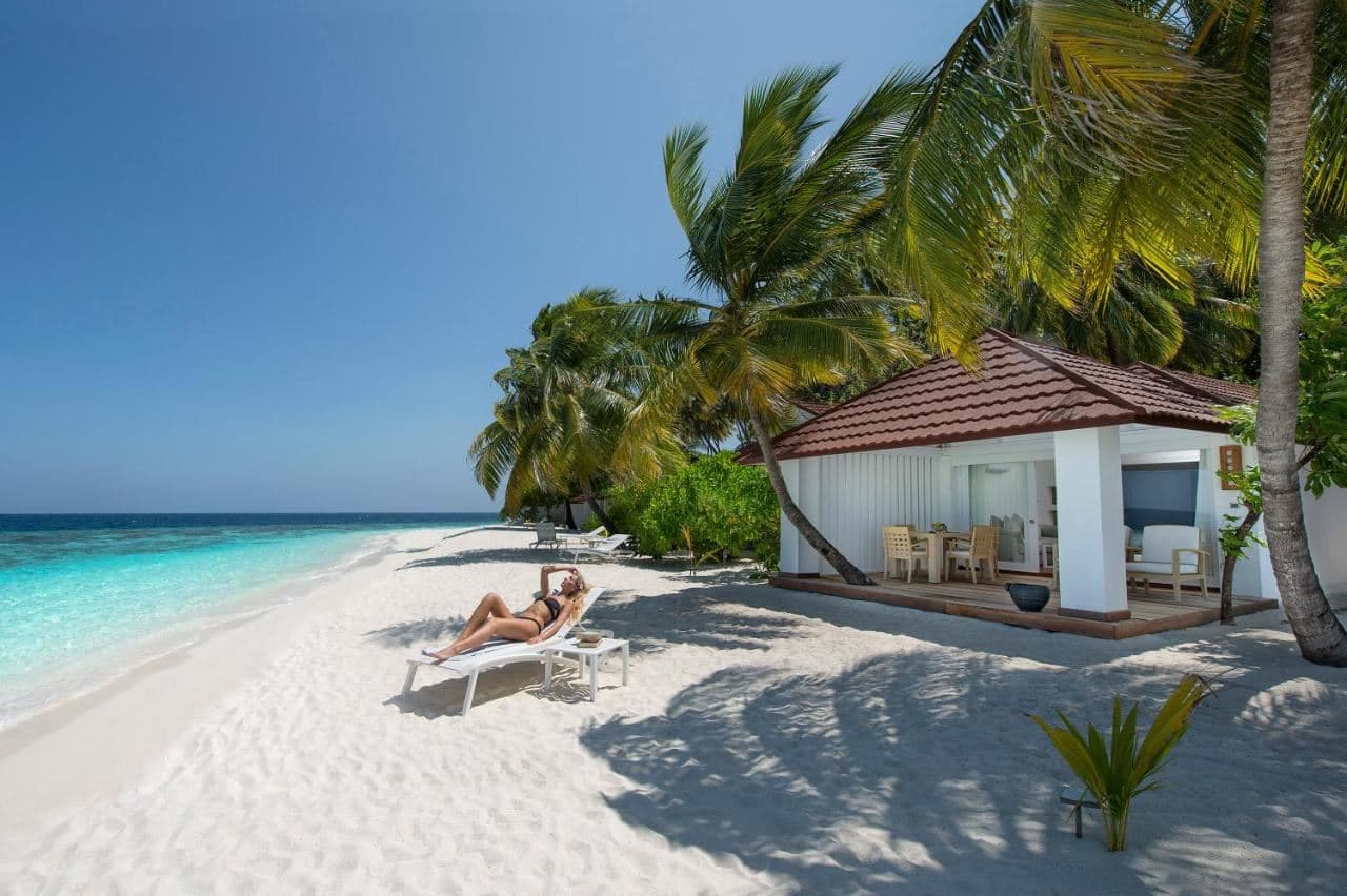 rooms-beach-front-villa