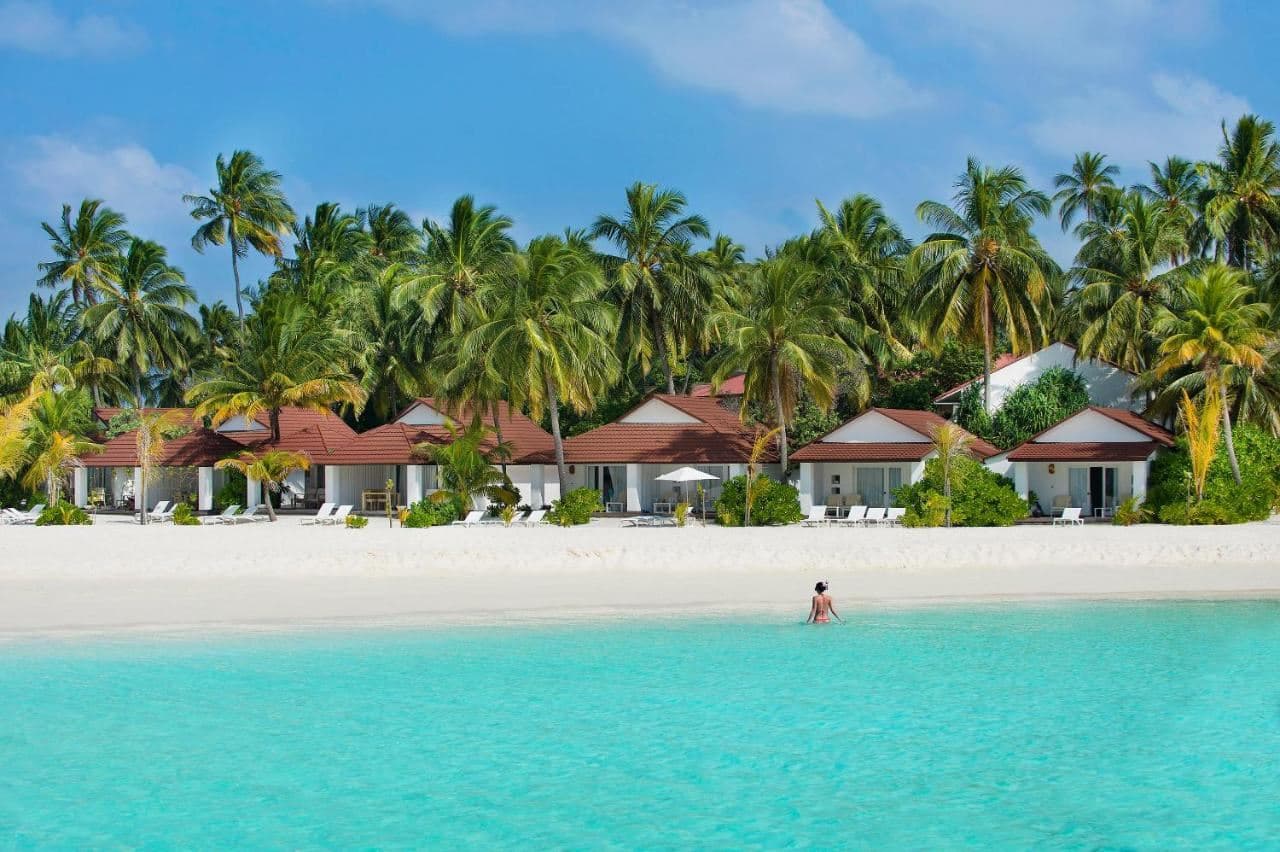 rooms-beach-front-villa