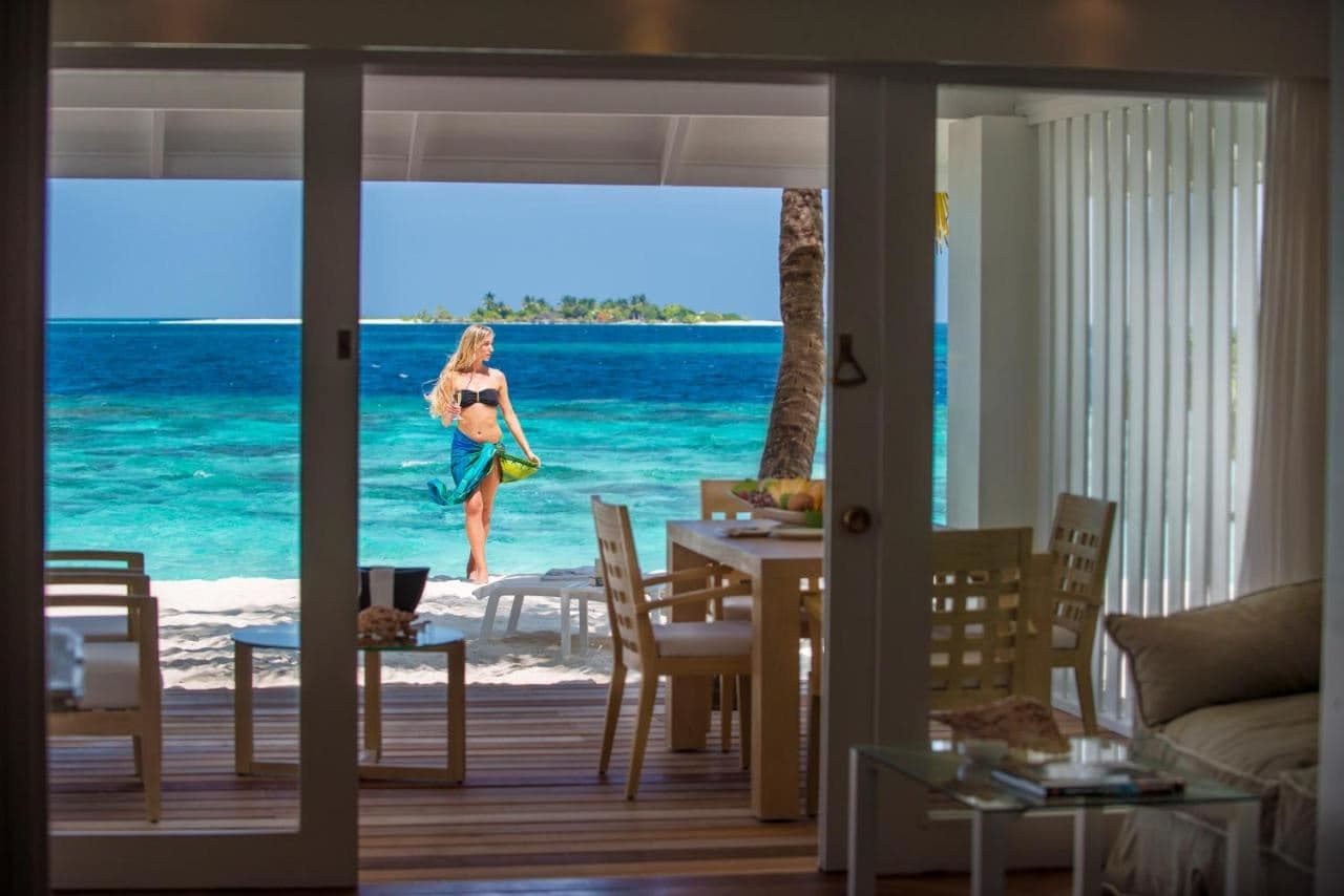 rooms-beach-front-junior-suite