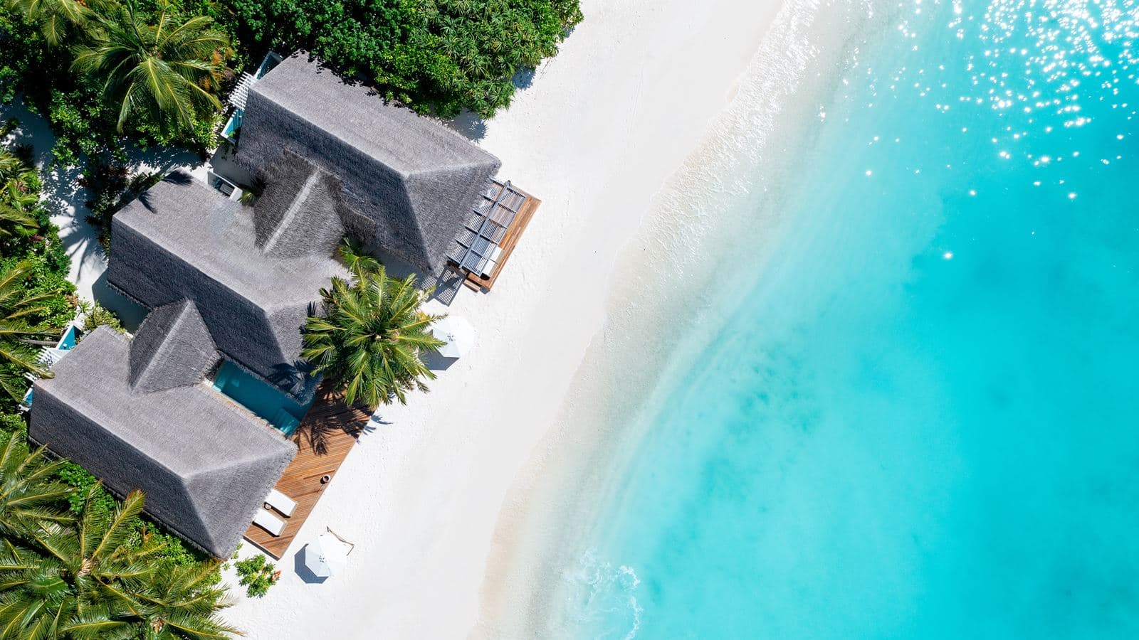 rooms-twobedroom-beach-suite-with-pool