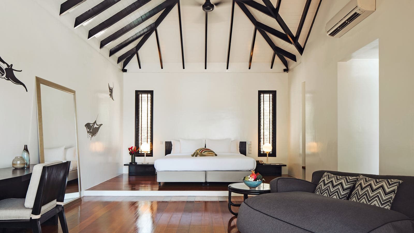 rooms-beach-villa-with-private-pool--sunset-view--king-villa-sunset-view-beachfront-with-private-pool