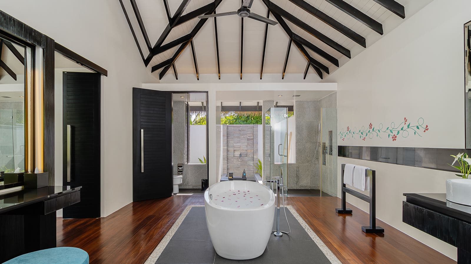 rooms-beach-villa-with-private-pool--king-villa-beach-front-private-with-pool