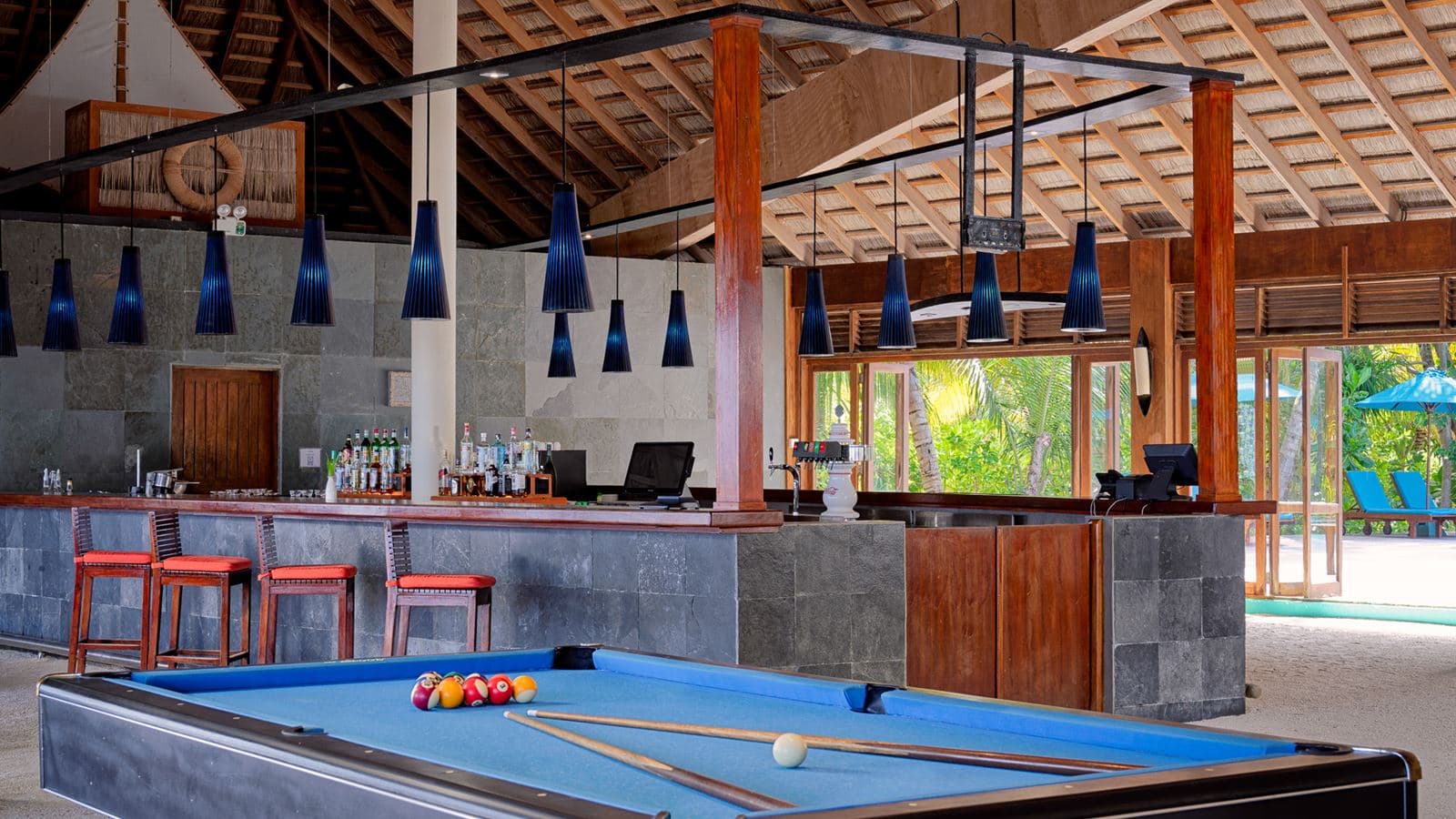 bars-dhoni-bar