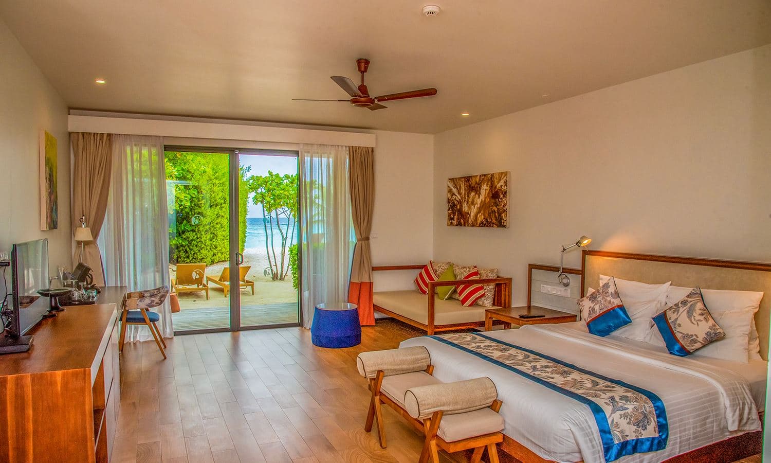 rooms-double-room-superior-sea-view-beach-access--dbls2