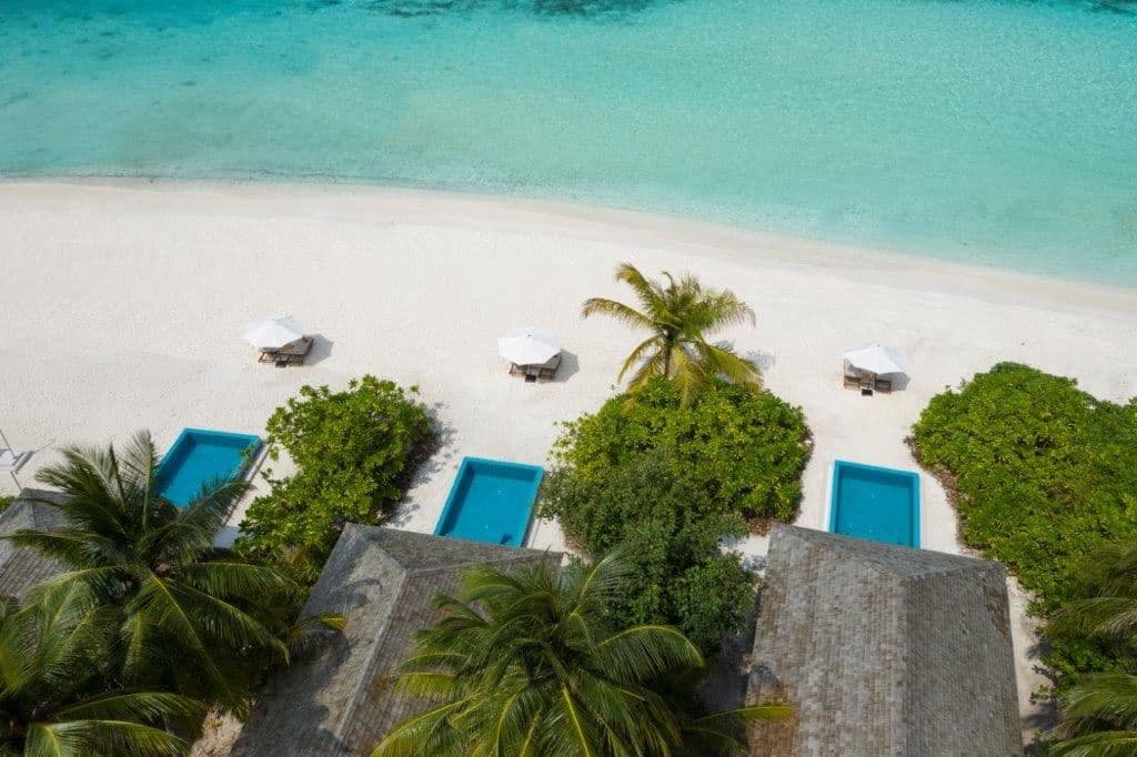 rooms-beach-villa-with-pool