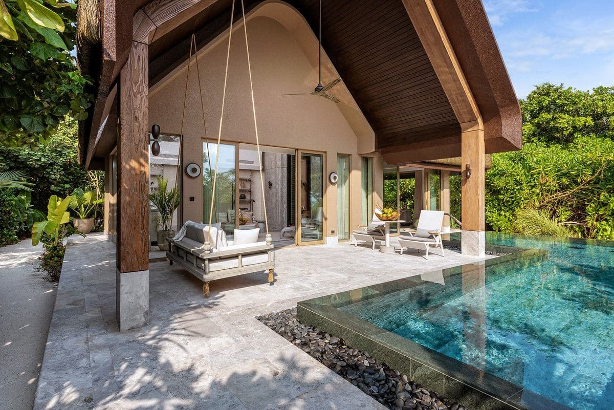 rooms-grand-beach-pool-villa