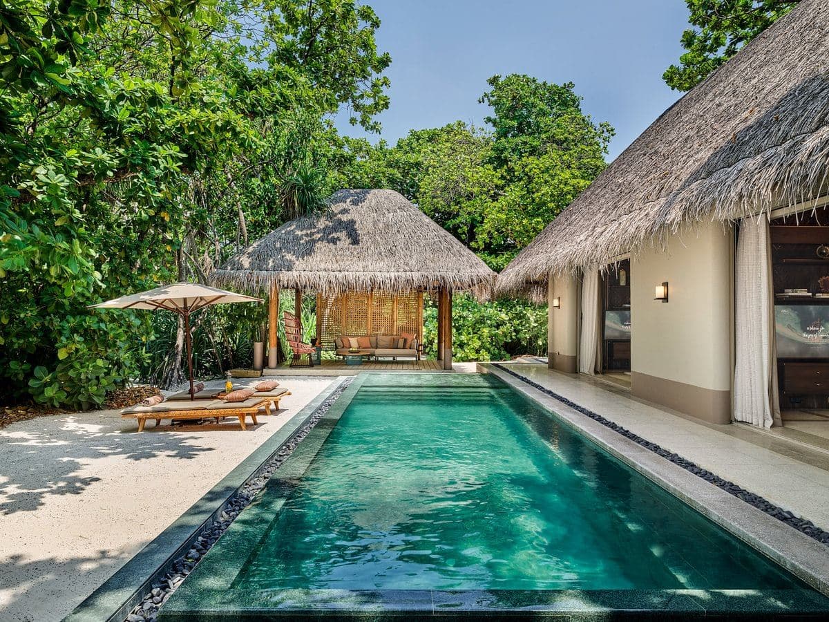 rooms-two-bedroom-beach-pool-villa