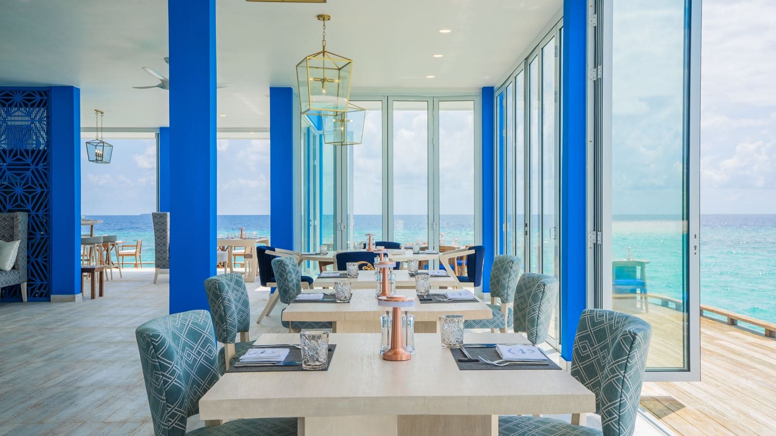 restaurants-the-waterfront