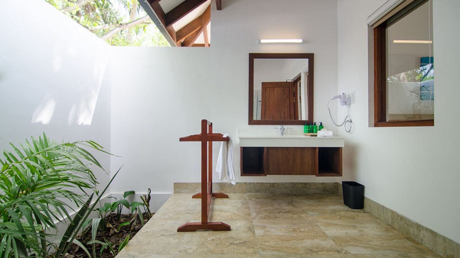 rooms-garden-room