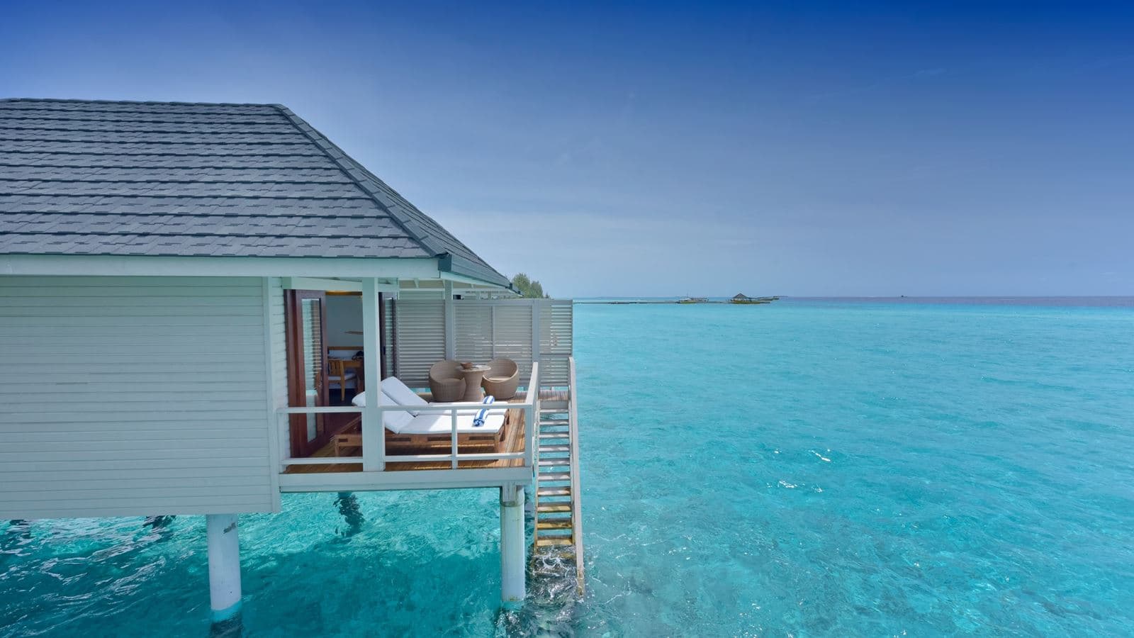 rooms-water-villa