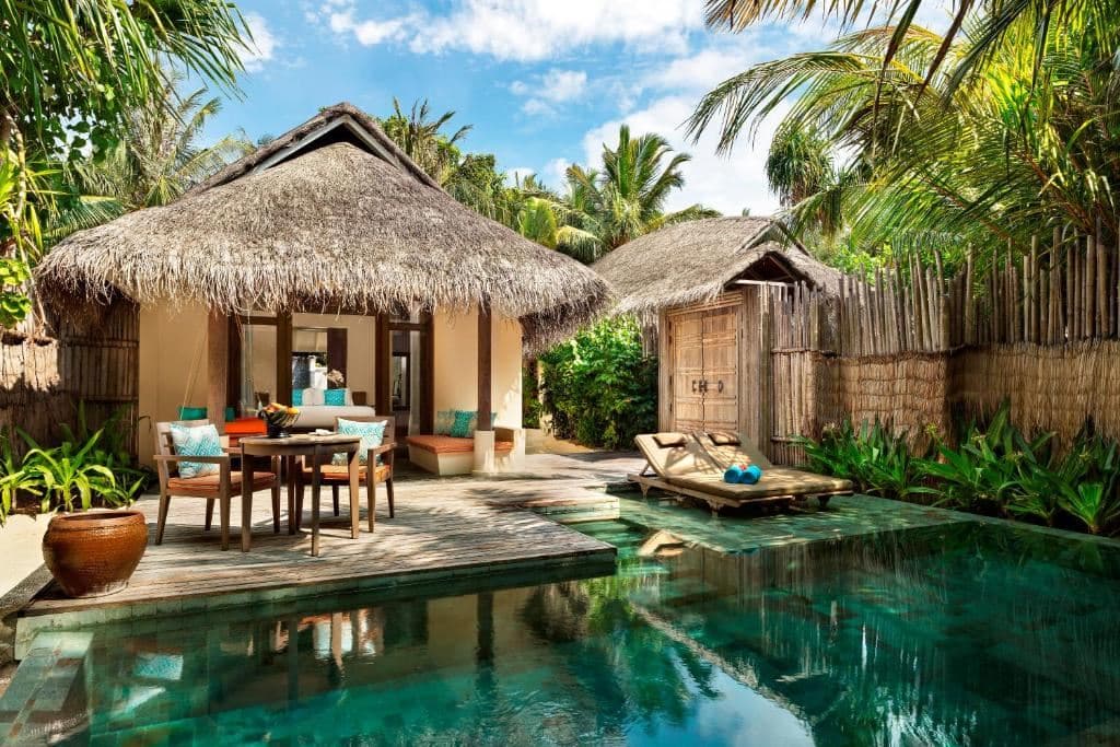 rooms-sunset-beach-pool-villa