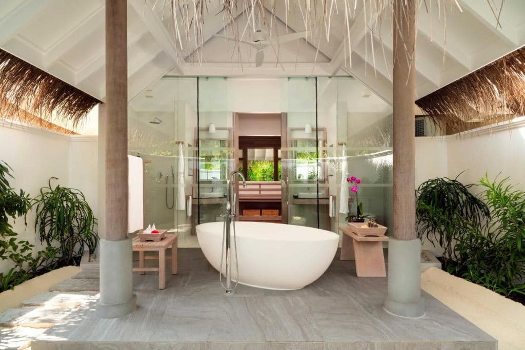 rooms-two-bedroom-family-beach-pool-villa