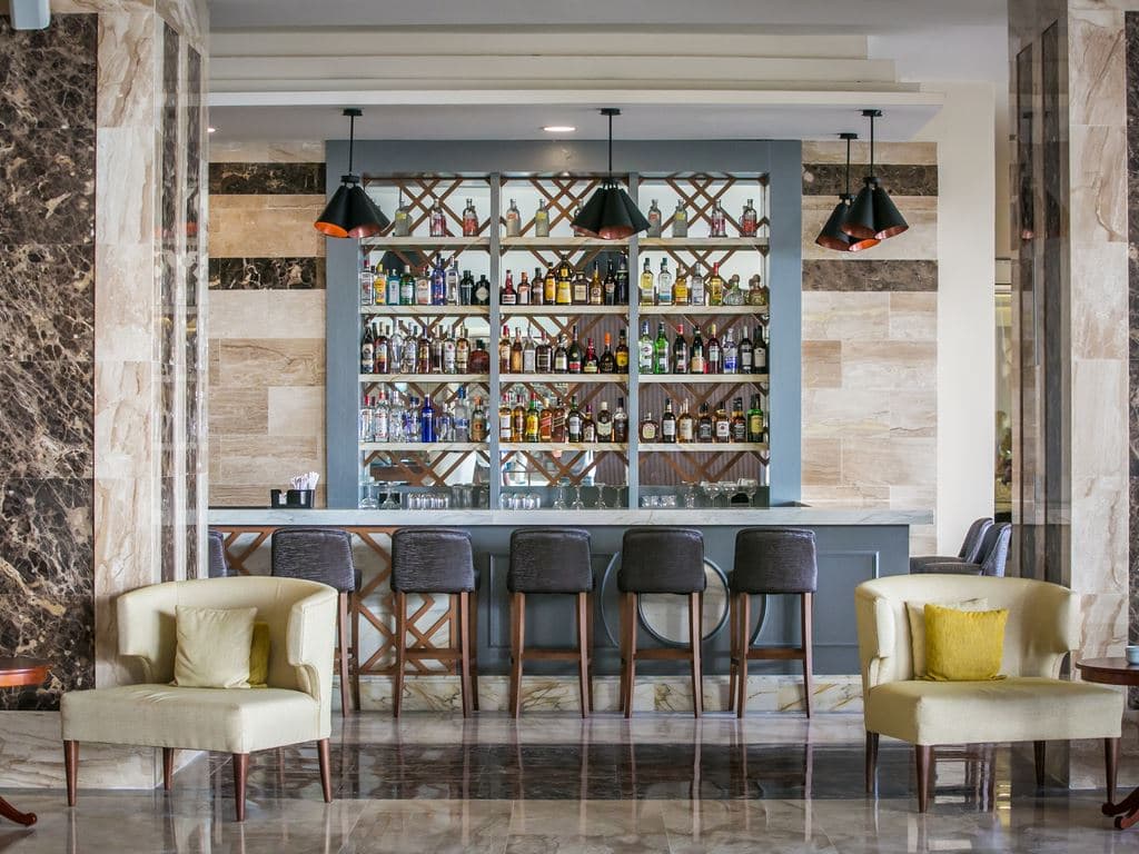 bars-piano-bar