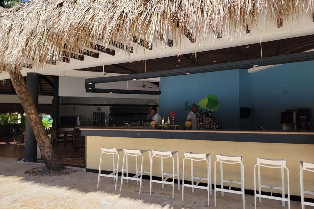 bars-jade-bar