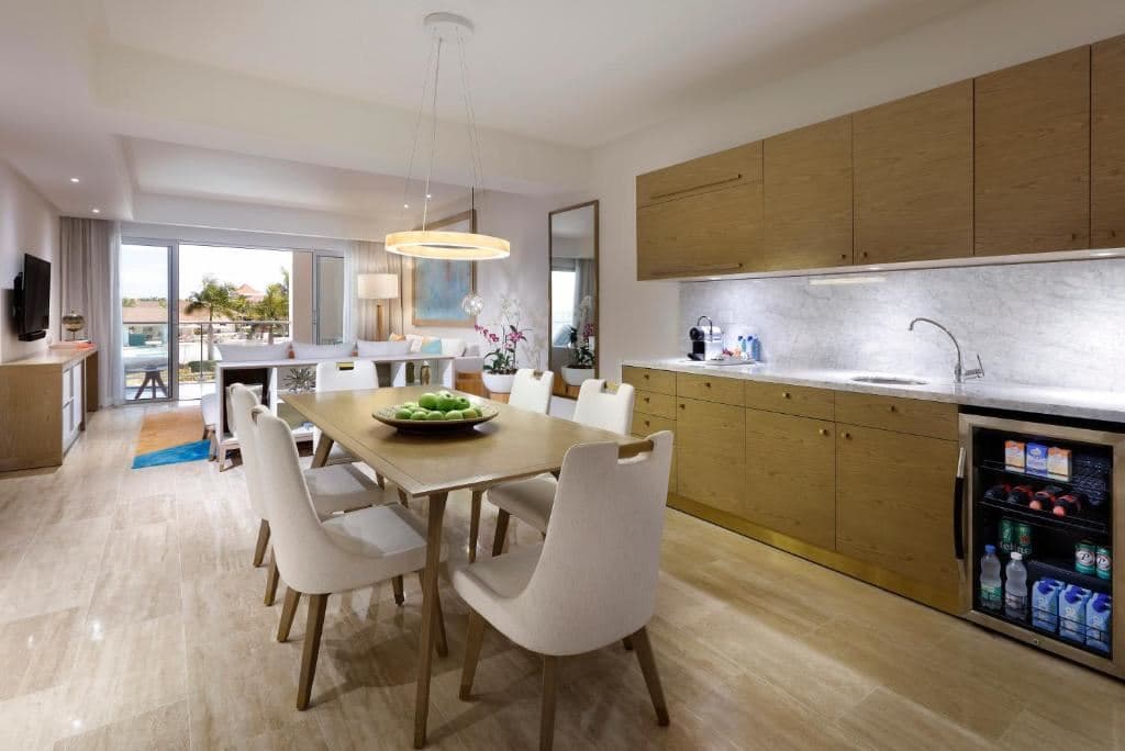 rooms-master-suite