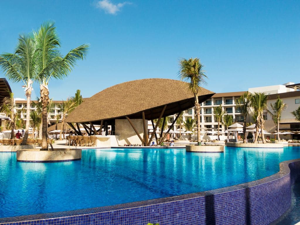 bars-spiritz-pool-bar