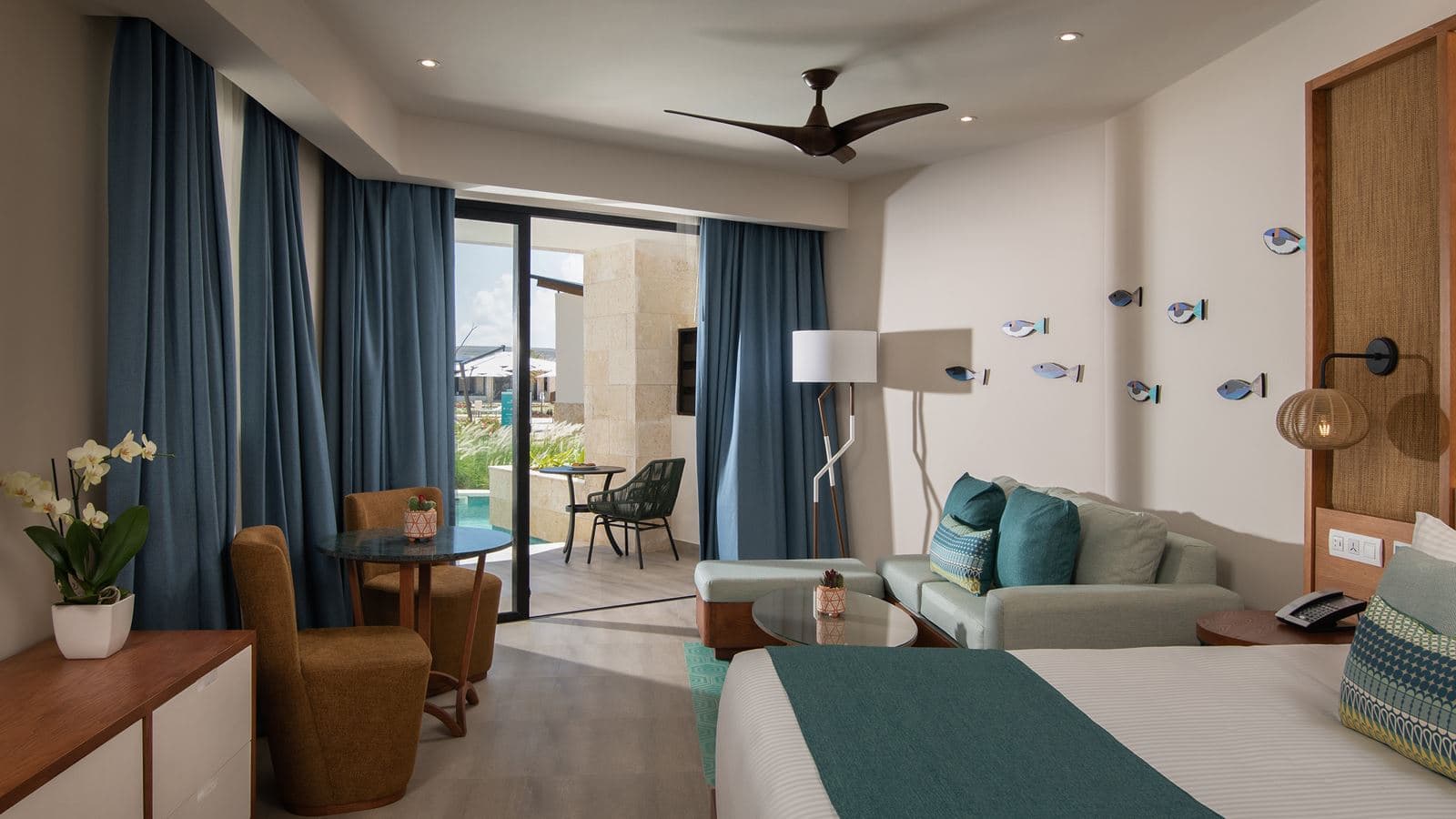 rooms-preferred-club-junior-suite-swimout