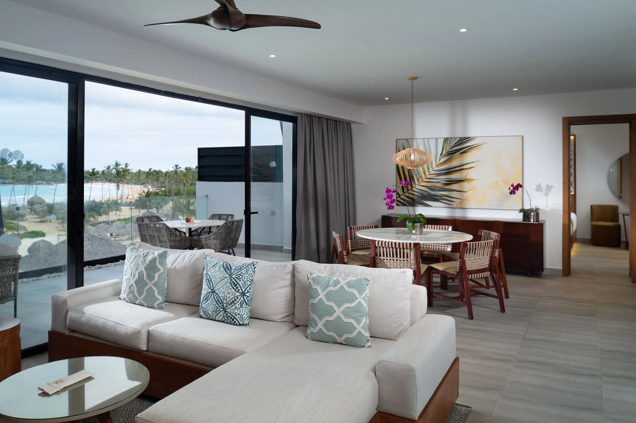 rooms-preferred-club-presidential-suite-roof-top-ocean-front-adults-only-18+