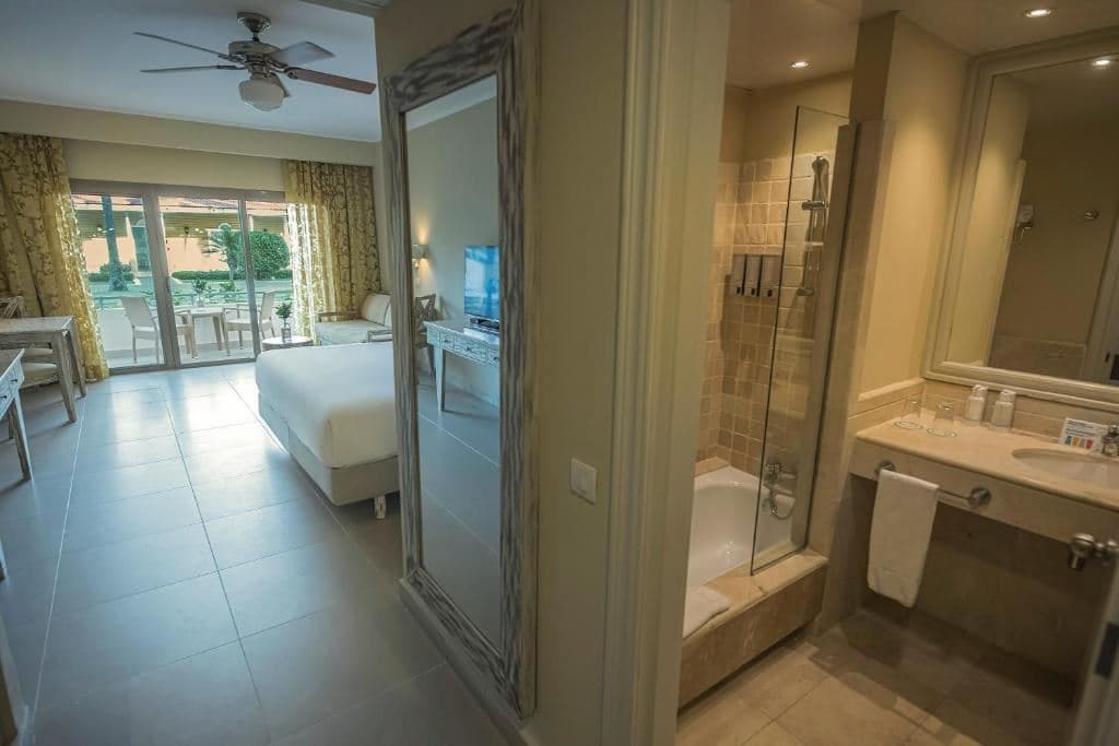 rooms-premium-room