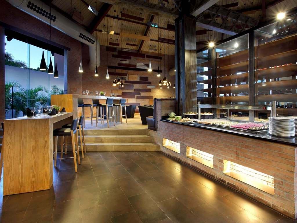 restaurants-la-lola