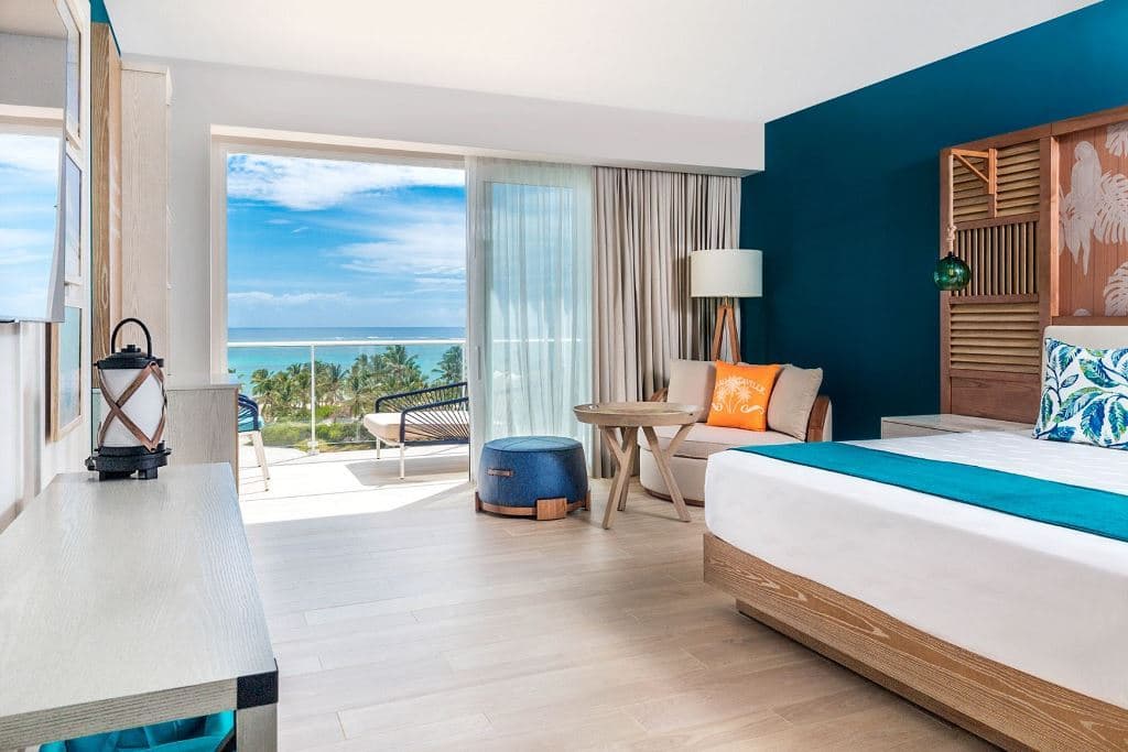 rooms-beachfront-suite