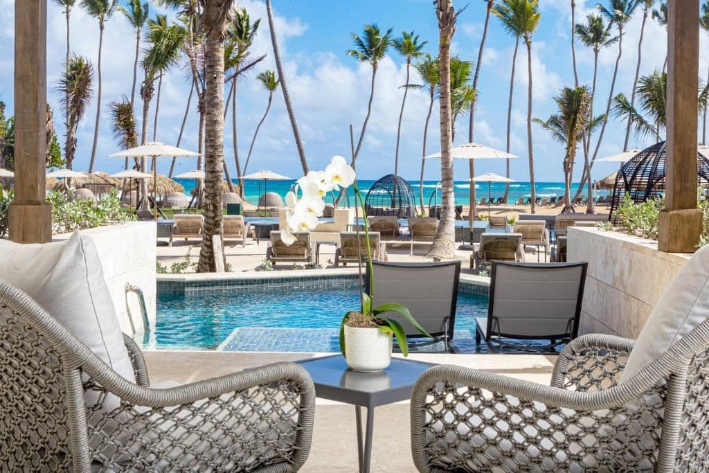 rooms-preferred-club-junior-suite-ocean-front-swim-out
