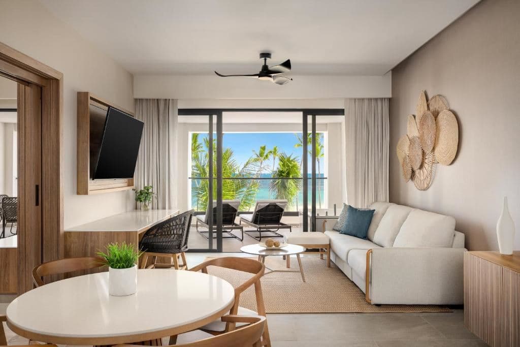 rooms-preferred-club-master-suite-ocean-front