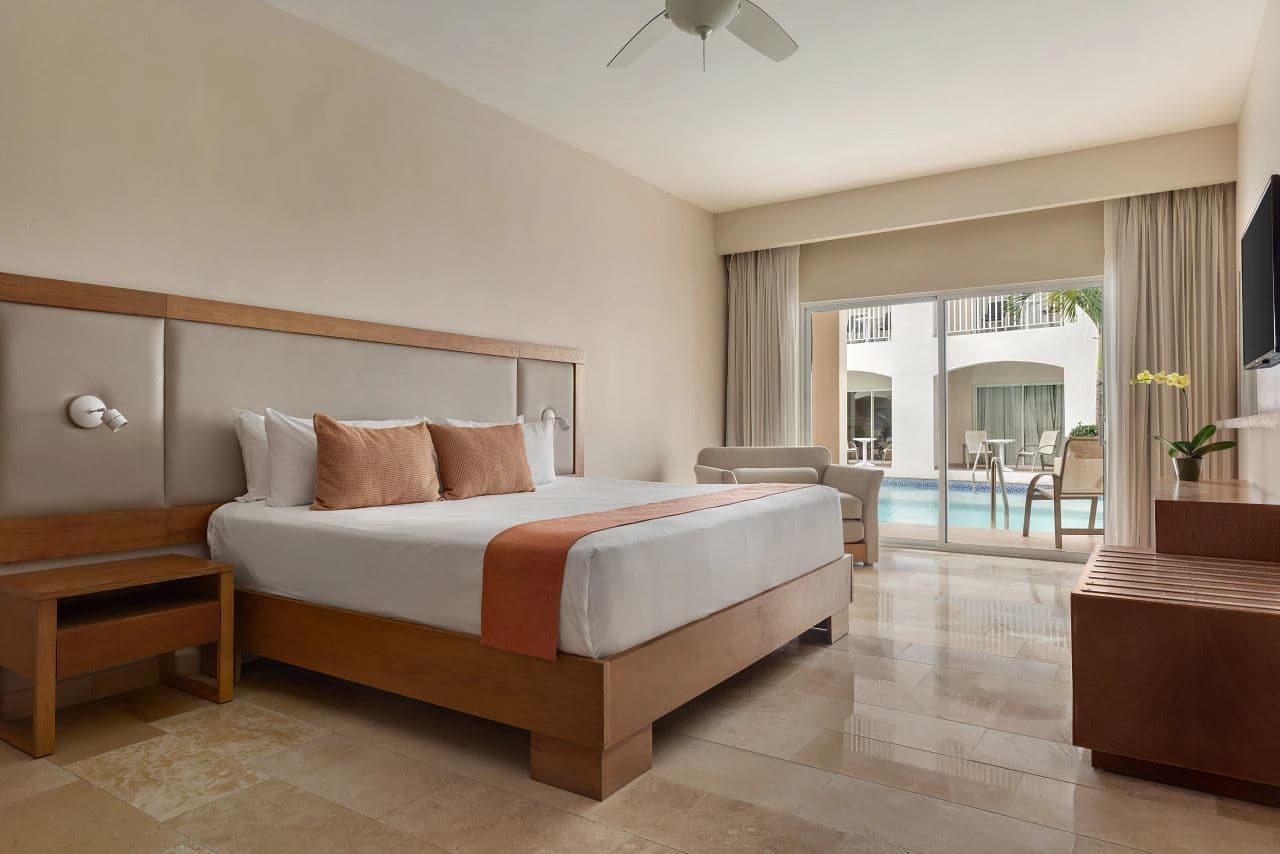 rooms-sun-club-junior-suite-swim-out