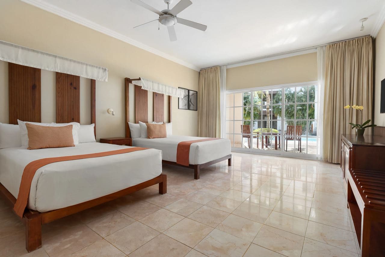 rooms-sun-club-junior-suite-pool-access