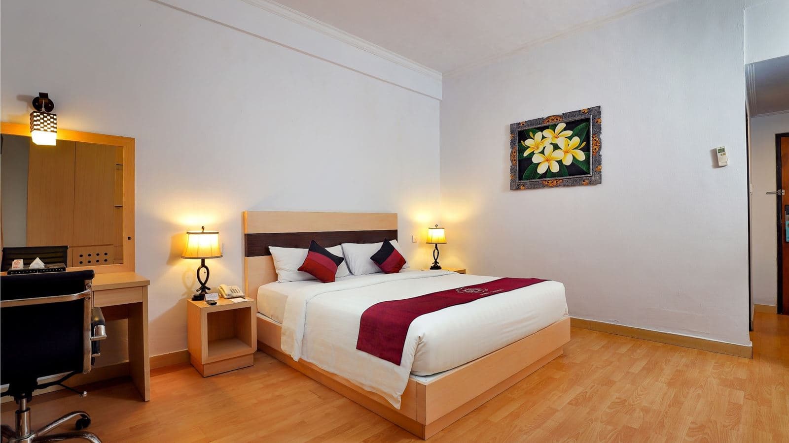 rooms-deluxe-room