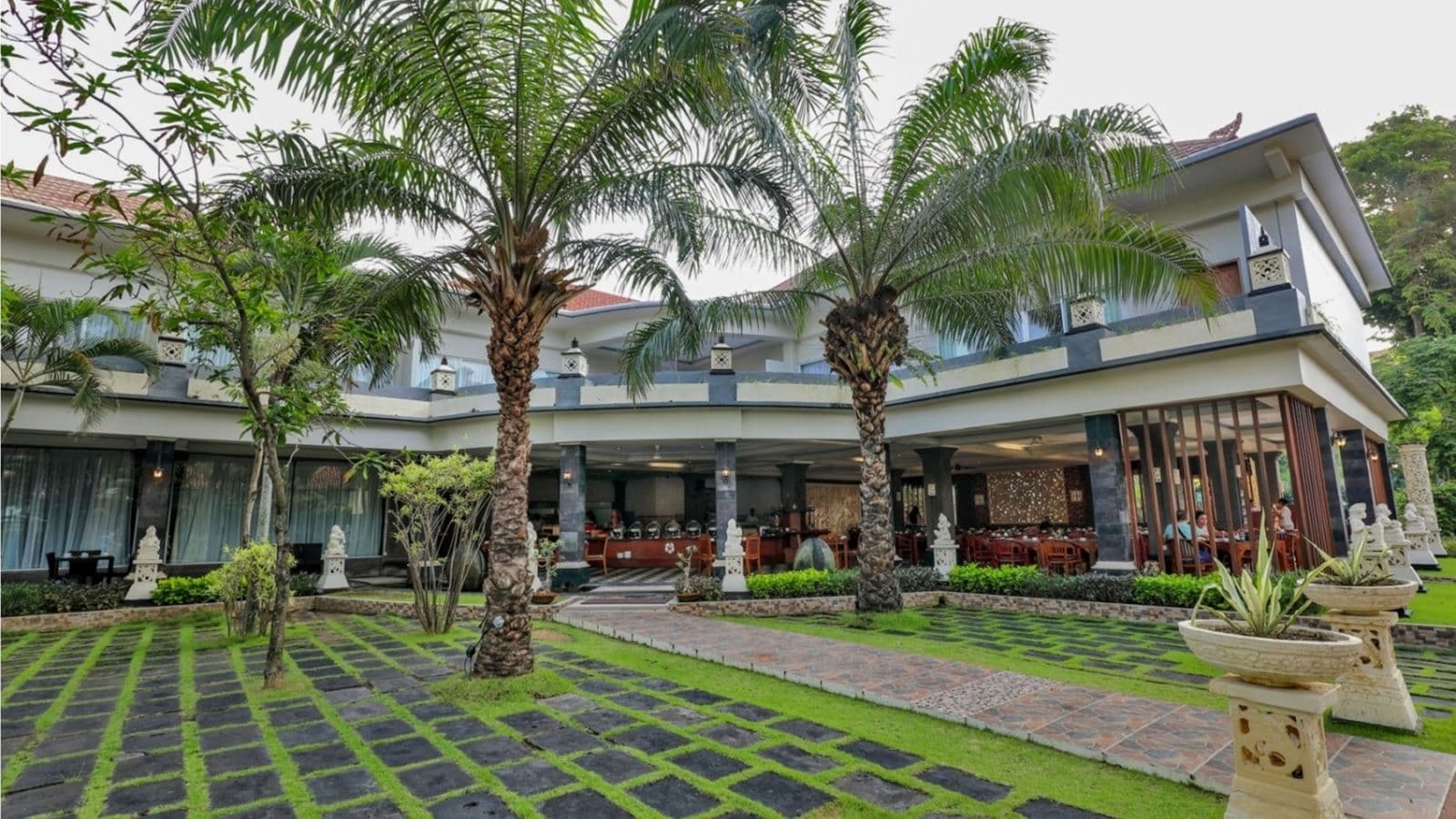 restaurants-mawar-saron-restaurant