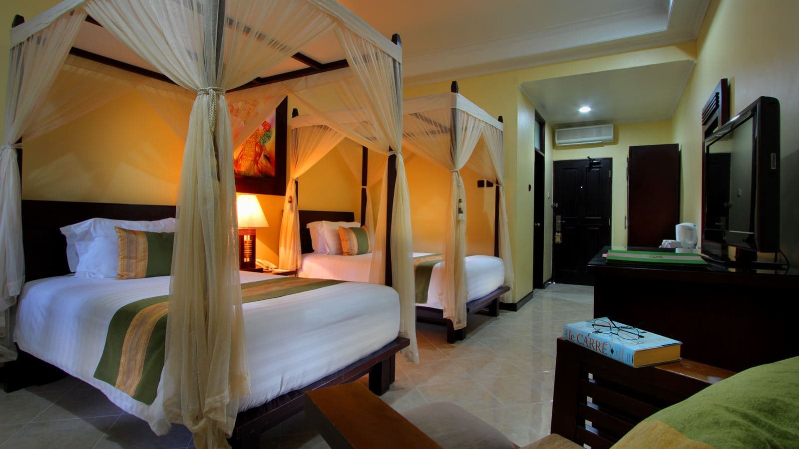 rooms-deluxe-room