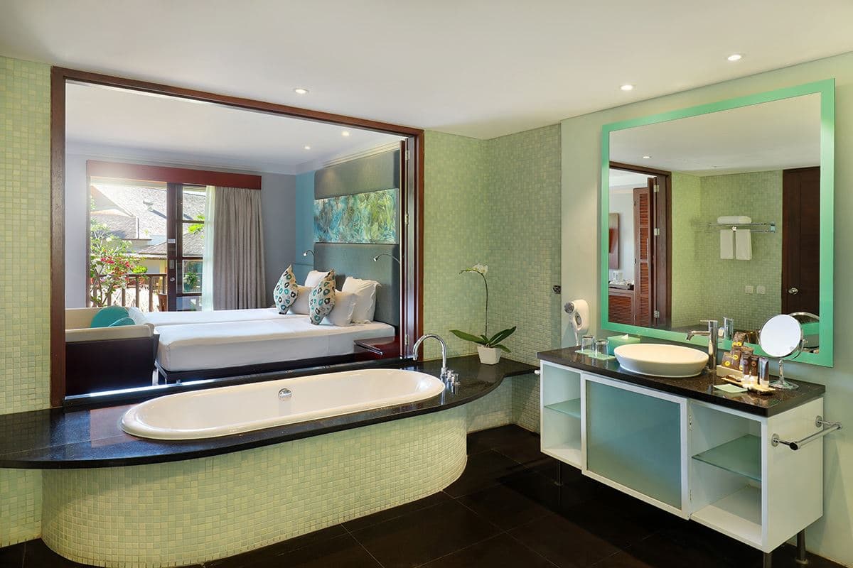 rooms-deluxe-room