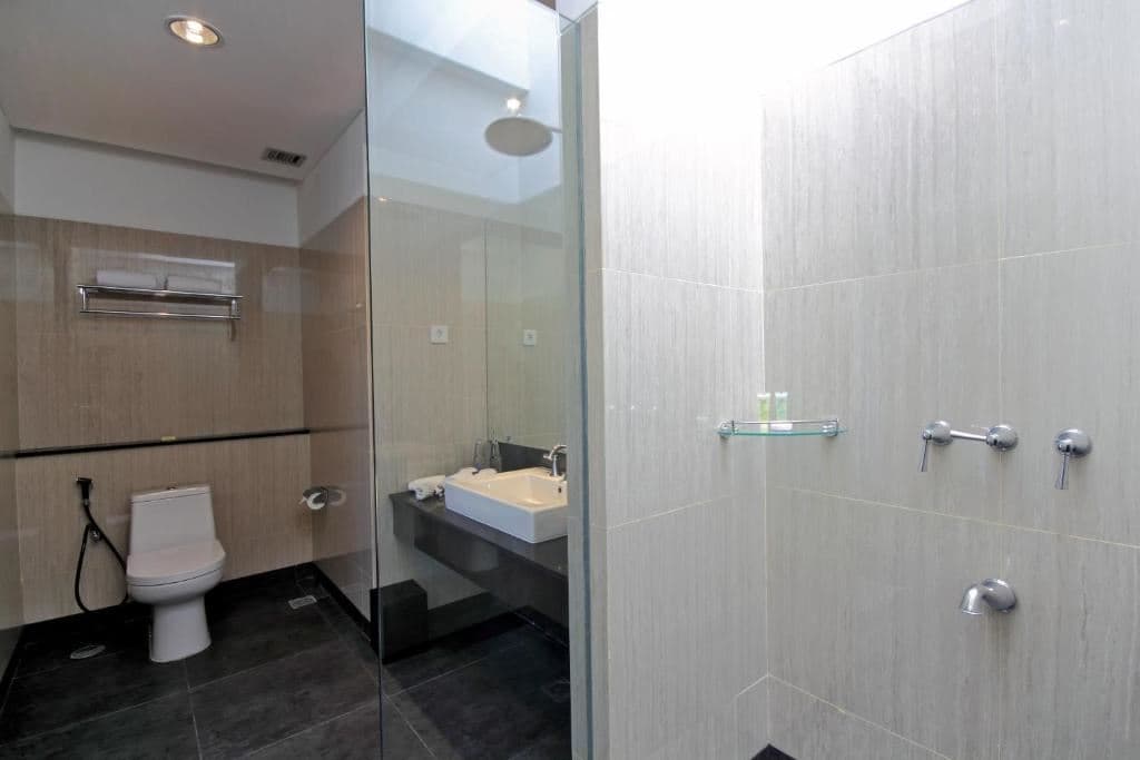 rooms-santika-suite