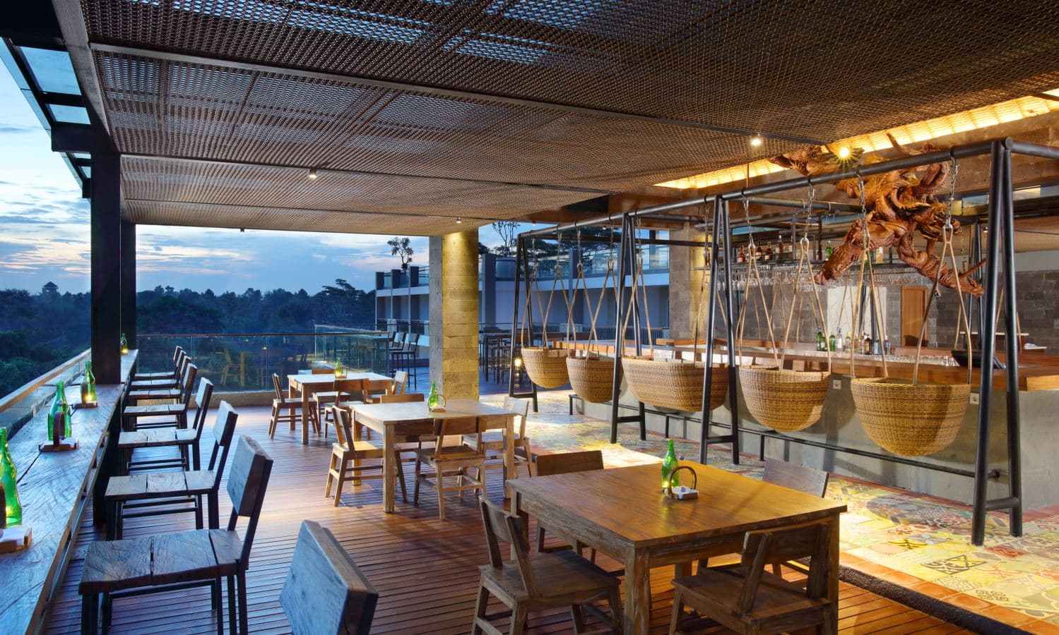 bars-naga-rooftop-bar
