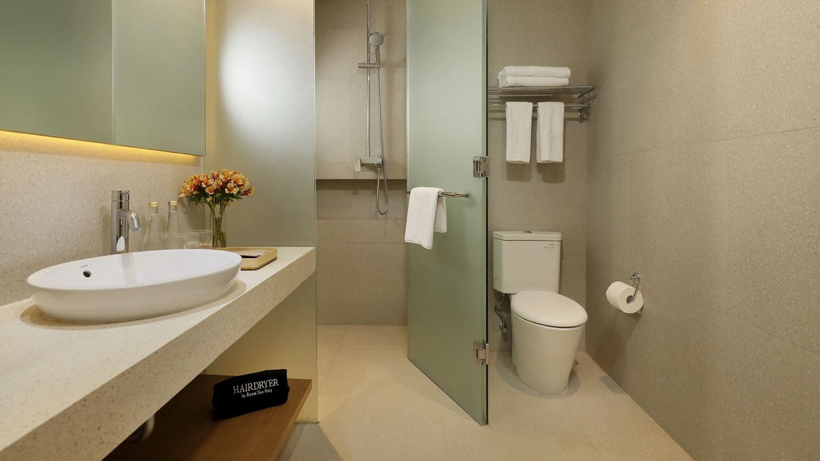 rooms-deluxe-suite