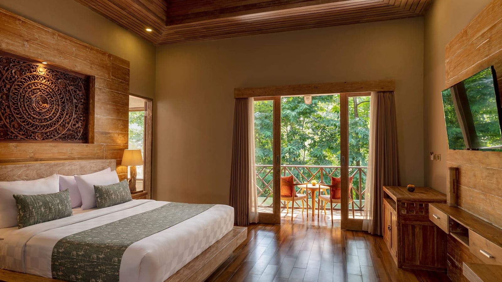 rooms-suite-room